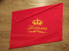 Полотенце с именной вышивкой махровое банное 70*140 красный Татьяна 03914