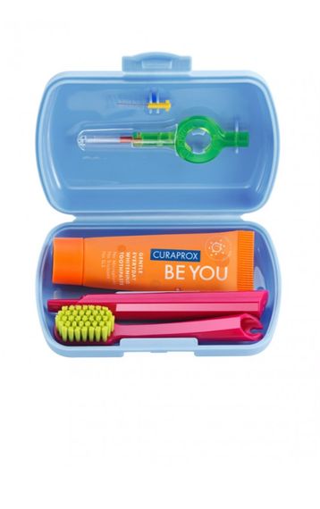 Дорожній набір Curaprox TSBY/Travel Set: розкладна щітка CS5460 Ultra Soft, міні-паста BE YOU, 10мл., йоржики: 07 та 09 з одним тримачем та тревел-кейс. 6 варіантів кольору кейсу в асортименті. | Зображення 4