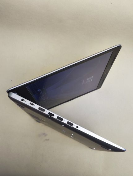Игровой ноутбук Dell Inspiron 5770 / 17.3" (1920x1080) IPS / Intel Core i7-8550U (4 (8) ядра по 1.8 - 4.0 GHz) / 16 GB DDR4 / 256 GB SSD / AMD Radeon R7 M460, 4 GB GDDR5, 64-bit / WebCam б/у | Зображення 4