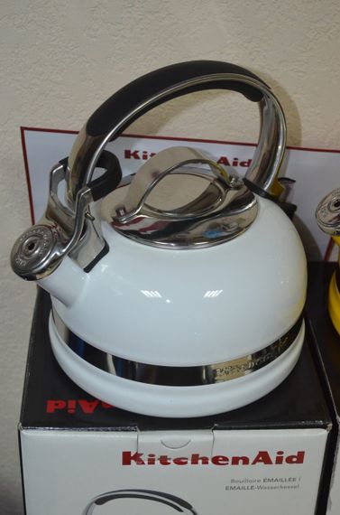 Чайник KitchenAid 1,89 л KTEN20SBWH білий | Зображення 3