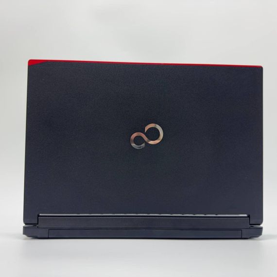 Ультрабук Fujitsu LifeBook E Series / 14" (1920x1080) IPS / Intel Core i5-6200U (2 (4) ядра по 2.3 - 2.8 GHz) / 8 GB DDR4 / 256 GB SSD / Intel HD Graphics 520 / WebCam б/в + Подарунок Мишка та килимок | Зображення 5