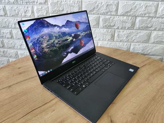 Ноутбук Dell XPS 15 9560/15.6 FHD/IPS/i7 7700HQ/16Gb/SSD512Gb/GTX1050-4Gb | Зображення 2
