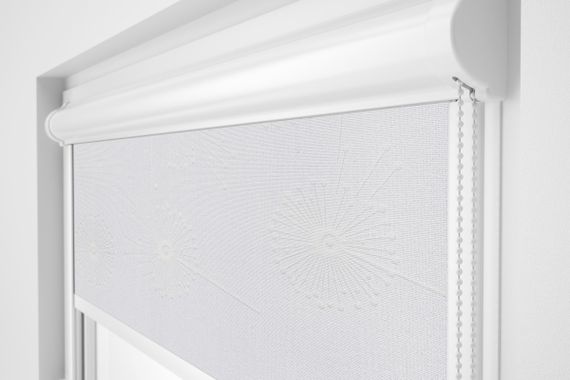 Рулонная штора Rolets Цветы 2-54281-775 77.5x170 см закрытого типа Белая