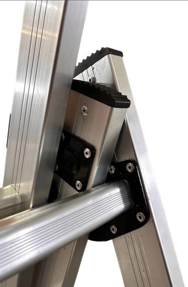 Драбина алюмінієва трисекційна GTM KME306 3x6 сходинок 1.64-3.26м (KME306) (39942) | Зображення 3