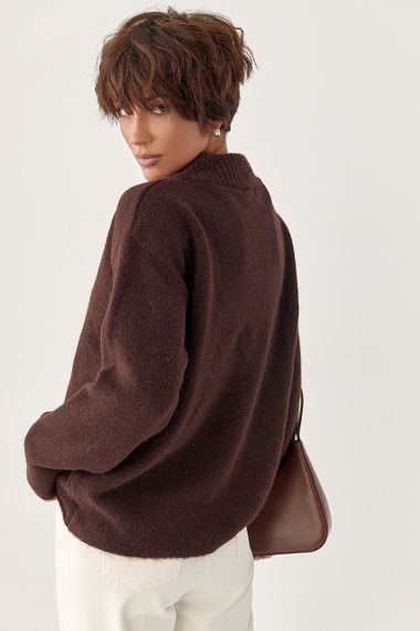 В'язаний однотонний пуловер вільного фасону - коричневий цвет, ONE SIZE (є розміри) | Зображення 1