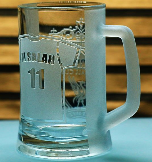 Пивний келих 670 мл Liverpool з гравіюванням подарунок для фаната ФК Ліверпуль футбольний кухоль Салах | Зображення 5