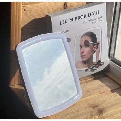 Дзеркало з LED-підсвіткою для макіяжу XJ-989