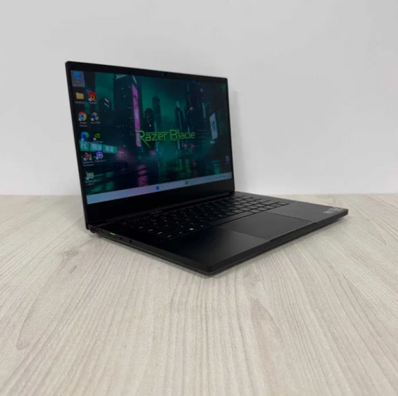 Ноутбук Razer Blade 14 2K 165Hz Ryzen 9 6900HX 16GB SSD 1TB RTX 3070Ti Б/В | Зображення 2