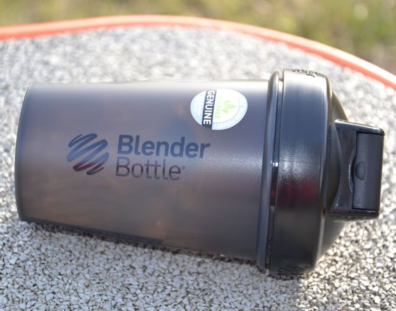Шейкер спортивний BlenderBottle Original Classic 20oz/590ml Black | Зображення 4