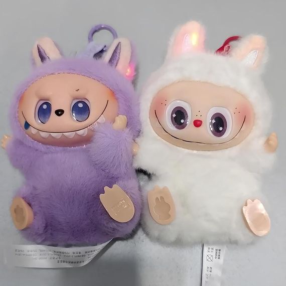 Іграшка - брелок Labubu monsters Pop Mart Big model with sound and light Random color | Зображення 3