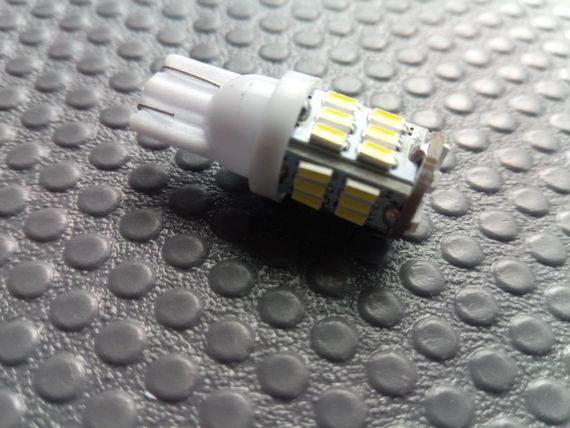 Лампа світлодіод б/ц 12V W5W T10 30SMD (30 х 15) Кераміка біла