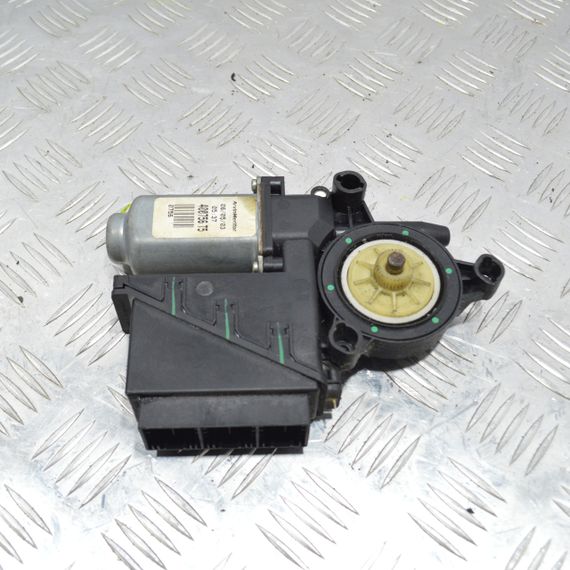 Моторчик склопідйомника передньої лівої двері Skoda Fabia I 1999-2007 Моторчик скла лівої двері Шкода Фабія 1 6Q1959801A | Зображення 1