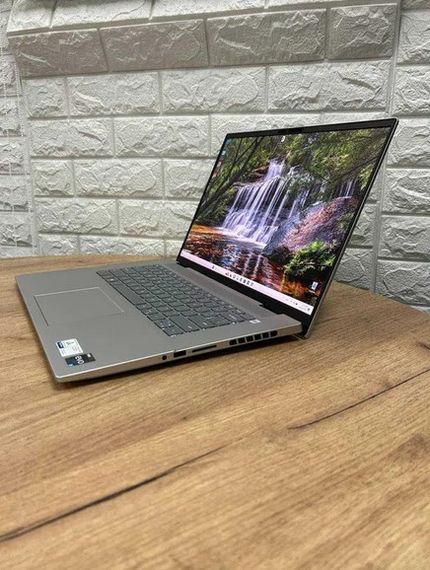 Ноутбук Dell Inspiron 7630 16,0" QHD IPS i7 13700H 32Gb SSD 1Tb Intel Iris Xe Б/В | Зображення 3