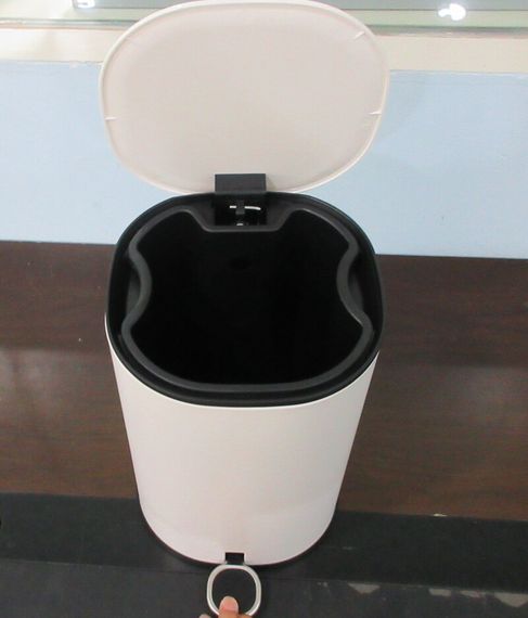 Відро для сміття з плавним закриттям овальне ZERIX PRIME-TC0105 WHITE 5 л (колір білий) (ZX5901) | Зображення 4