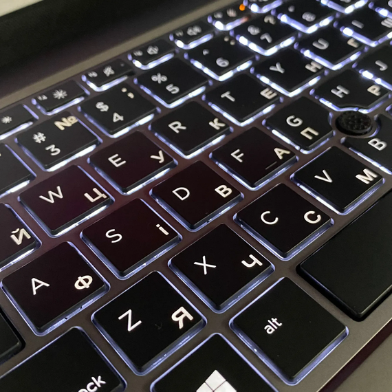 Мобильная рабочая станция Б-класс HP zBook 15 G6 / 15.6" (3840x2160) IPS / Intel Core i9-9880H (8 (16) ядер по 2.3 - 4.8 GHz) / 32 GB DDR4 / 512 GB SSD / nVidia Quadro T1000, 4 GB GDDR5, 128-bit / WebCam / Fingerprint б/у + Подарок Беспроводная мышь / USB | Зображення 6