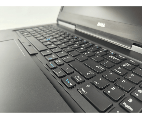 Мобильная рабочая станция Dell Precision 7710 / 17.3" (1920x1080) IPS / Intel Core i7-6820HQ (4 (8) ядра по 2.7 - 3.6 GHz) / 16 GB DDR4 / 240 GB SSD / nVidia Quadro M4000M, 4 GB GDDR5, 256-bit б/у | Зображення 2