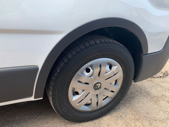 Накладки на колісні арки (4 шт, чорні) 2001-2007, чорний метал, передні -2024 задні для Renault Trafic рр | Зображення 2