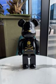 Bearbrick Mastermind дизайнерська статуетка ведмідь Беарбрік 28 см mb015 чорна