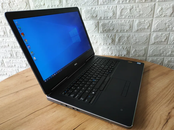 Ігровий Ноутбук Dell Precision 7710 / 17.3  IPS / i7 6820HQ / 8Gb / HDD500 / R9 M375X | Зображення 2