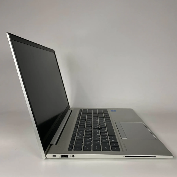 Ультрабук Б-класс HP EliteBook 850 G8 / 15.6" (1920x1080) IPS / Intel Core i5-1145G7 (4 (8) ядра по 2.6 - 4.4 GHz) / 16 GB DDR4 / 256 GB SSD / Intel Iris Xe Graphics / WebCam / USB Type-C / TouchID б/у + Подарок Беспроводная мышь / USB | Зображення 2