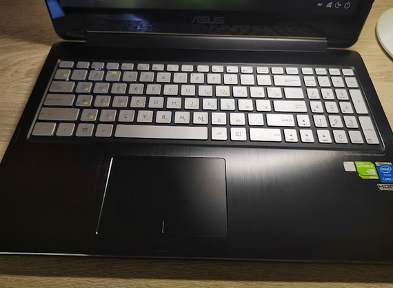 Ноутбук Asus Q551L 15.6 Full HD + Core i7 5500U + Nvidia + SSD 240 | Зображення 2