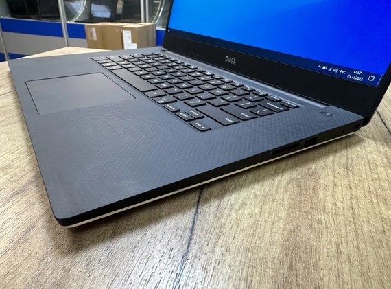 Ноутбук Dell Precision 5530 15.6" FHD IPS i7 8850H/16Gb/1Tb SSD/Quadro P2000 Б/В | Зображення 2