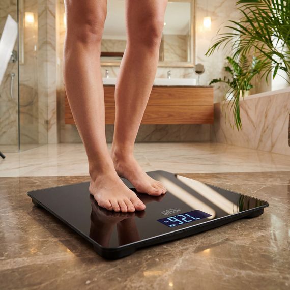 Весы напольные электронные стеклянные аккумуляторные Adler AD 8194 черные до 180 кг с высокой точностью | Зображення 7