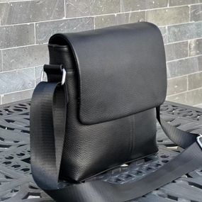 Шкіряна чоловіча сумка через плече м'яка чорна Tiding Bag 12977