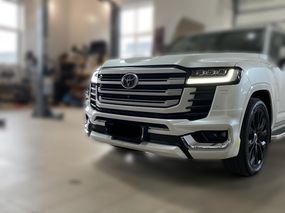 Комплект обвісів VXR Білий колір для Toyota Land Cruiser 300 2021- рр