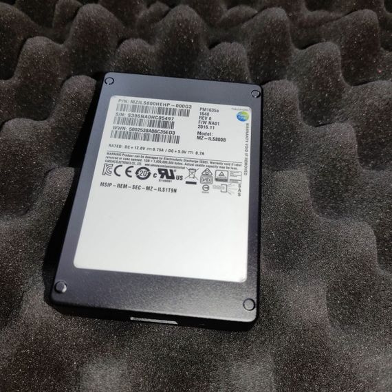 Твердотільний накопичувач SSD Samsung PM1635a / 2.5" / 800 GB / SAS 12G / 3 DWPD б/в | Зображення 4
