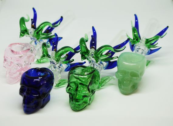 Стеклянная трубка Dragon Skull Розовый | Зображення 1