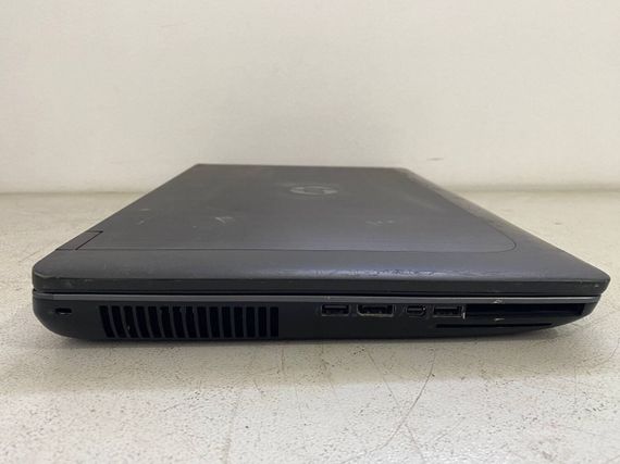 Мобільна робоча станція Б-клас HP ZBook 17 G2 / 17.3" (1920x1080) TN / Intel Core i7-4710MQ (4 (8) ядра по 2.5 - 3.5 GHz) / 16 GB DDR3 / 256 GB SSD / nVidia Quadro K3100M, 4 GB GDDR5, 256-bit / WebCam б/в + Подарунок Зубна щітка Colgate + Павербанк Truck | Зображення 4
