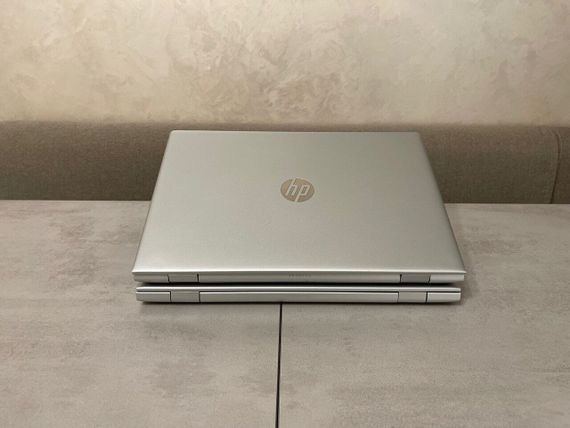 Ноутбук Б-клас HP ProBook 450 G5 / 15.6" (1920x1080) TN / Intel Core i5-8250U (4 (8) ядра по 1.6 - 3.4 GHz) / 8 GB DDR4 / 256 GB SSD M.2 / Intel UHD Graphics 620 / WebCam / DVD-ROM б/в + Подарунок Дротова миша / USB | Зображення 7