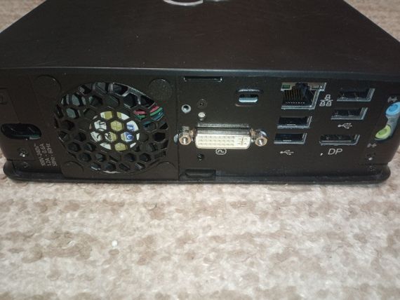 Неттоп Fujitsu Esprimo Q920 USFF / Intel Core i3-4130T (2 (4) ядра по 2.9 GHz) / 4 GB DDR3 / 120 GB SSD / Intel HD Graphics 4400 б/у | Зображення 3