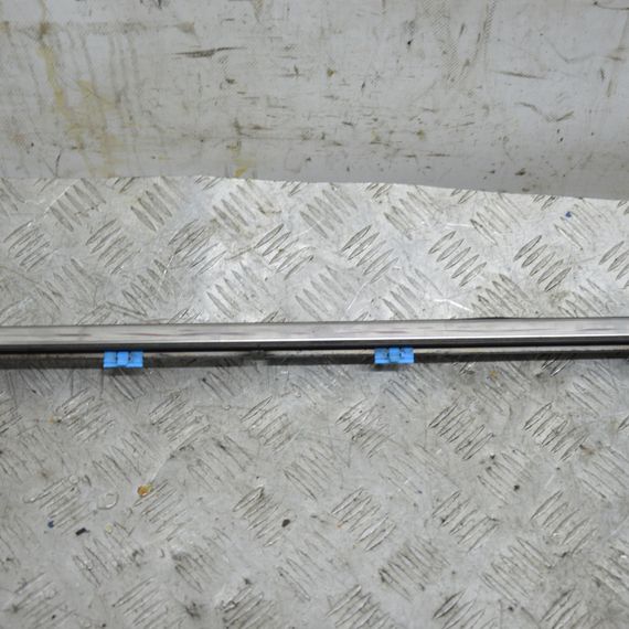 Молдинг скла правих дверей Mazda 6 GH 2008-2012 Накладка скла передніх правих дверей Мазда GS1DFRL | Зображення 2