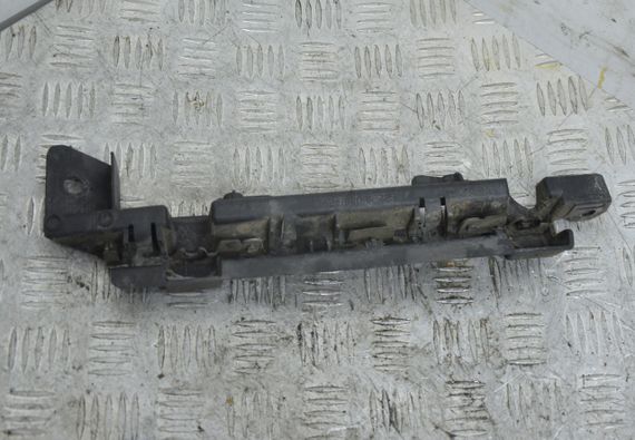 Кронштейн бампера передній лівий Renault Scenic III 2009-2015 Кріплення переднього бампера ліве Рено 622210006R