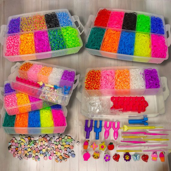 Набір гумок для плетіння 20000 шт Loom Bands - 3 яруси у кейсі з верстатом, гачками, шармами та намистинами | Зображення 2