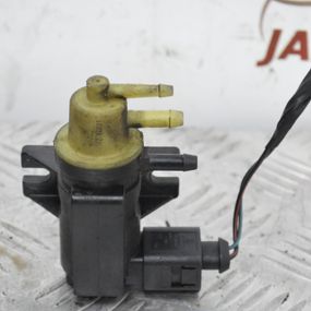 Клапан управління турбіною Volkswagen 1.9 2.0 TDI Фольксваген 1K0906627A