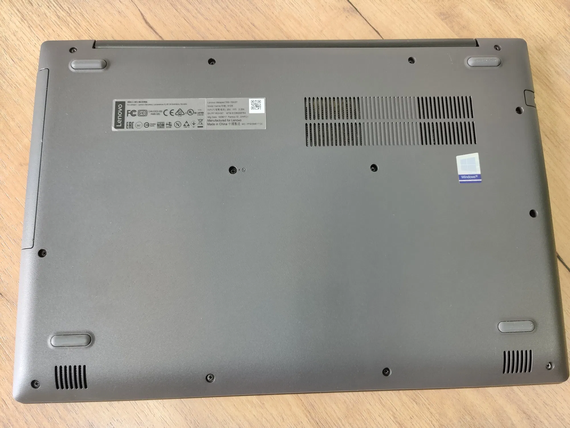 Ноутбук  Lenovo 330-15AST/15.6 HD/AMD E2 9000/4Gb/HDD500Gb/Radeon R2 | Зображення 6