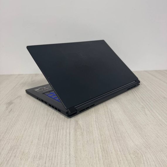 Игровой ноутбук Б-класс MSI Stealth 15M A11UEKV / 15.6" (1920x1080) IPS / Intel Core i7-11375H (4 (8) ядра по 3.0 - 5.0 GHz) / 16 GB DDR4 / 512 GB SSD NVMe / nVidia GeForce RTX 3060, 6 GB GDDR6, 192-bit / WebCam б/у | Зображення 7