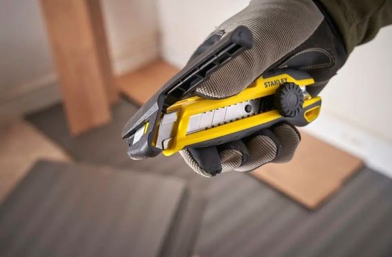 Ніж c висувним лезом Stanley шириною 18 мм, що фіксується (STHT10500-0) | Зображення 1