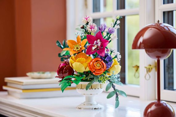 Конструктор LEGO Botanicals Милый розовый букет цветов 10342 | Зображення 5