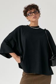 Жіноча футболка оверсайз із декоративним швом на спині - чорний цвет, ONE SIZE (є розміри)