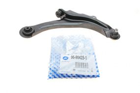Важіль підвіски передній знизу  R Renault Megane II Scenic II 02- Captur I 13- з кульовою d=18mm  96-90425-1