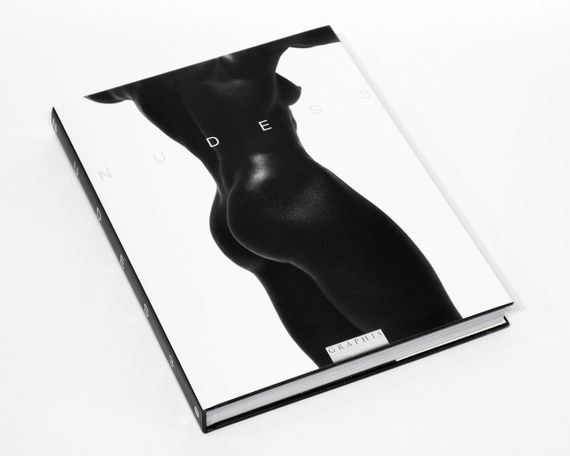 Книга - фотоальбом еротичної фотографії найкращих фотографів світу Graphis Nudes V.3