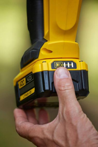 Кущоріз акумуляторний STANLEY FATMAX SFMCHT855M1 | Зображення 4