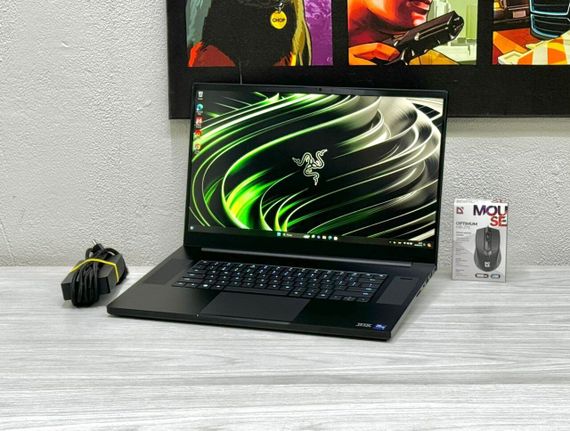 Игровой ноутбук Б-класс Razer Blade RZ09-0406 / 17.3" (1920x1080) IPS / Intel Core i7-11800H (8 (16) ядер по 2.3 - 4.6 GHz) / 16 GB DDR4 / 1000 GB SSD / nVidia GeForce RTX 3060, 6 GB GDDR6, 192-bit / Win 11 Home б/у | Зображення 3