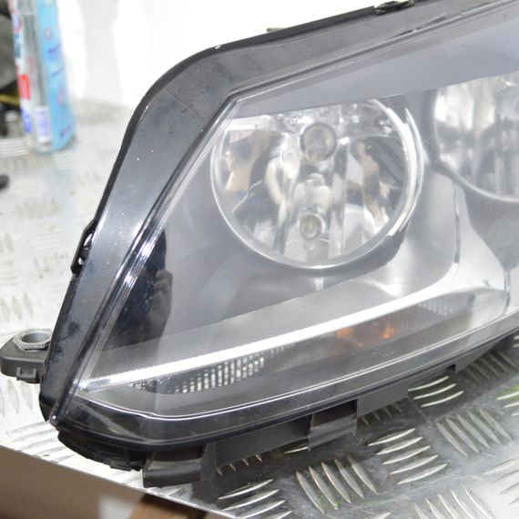 Фара ліва Volkswagen Caddy III Touran 2010-2015 рестайлінг Фара передня ліва Фольксваген Кадді 3 Туран 1T1941005G 0301268201 | Зображення 1