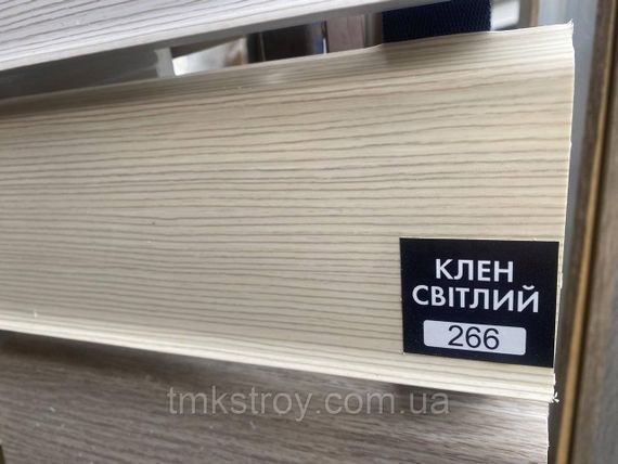 Плинтус ПВХ Ideal Деконика - Клен светлый (266) 80мм | Зображення 1