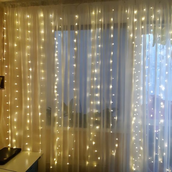 Гірлянда штора на вікно 212 LED 3х2м Теплий білий колір свічення, з конектором | Зображення 1